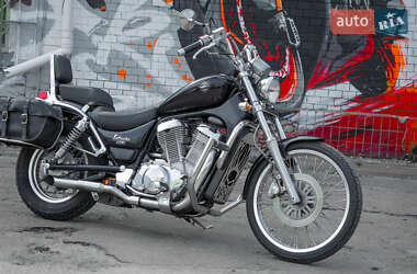 Мотоцикл Чоппер Suzuki Intruder 800 2001 в 