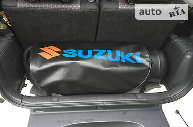 Внедорожник / Кроссовер Suzuki Jimny 2010 в 