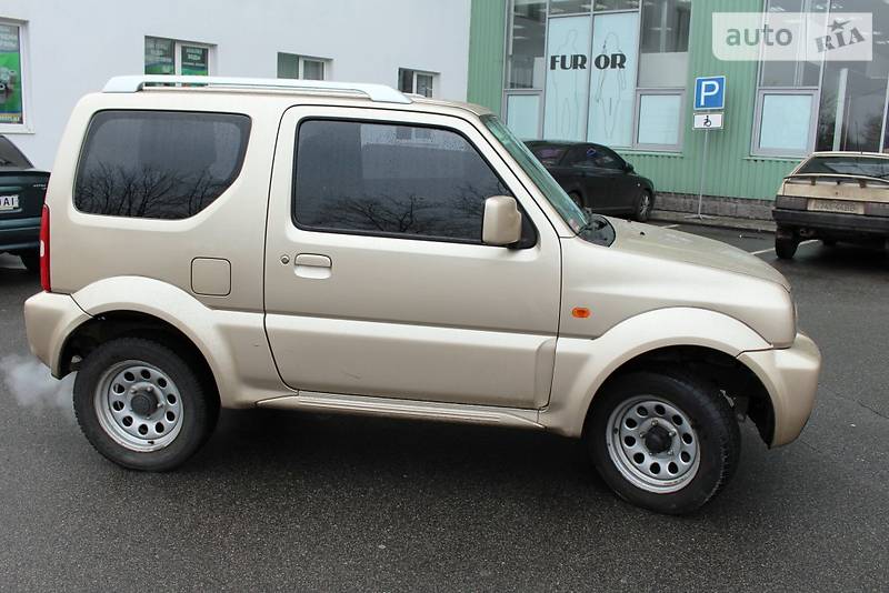 Внедорожник / Кроссовер Suzuki Jimny 2010 в 