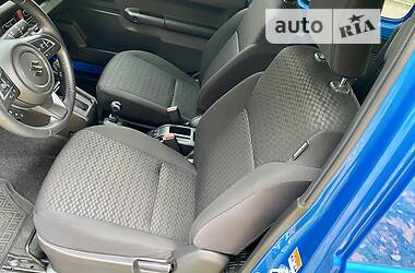 Позашляховик / Кросовер Suzuki Jimny 2021 в 