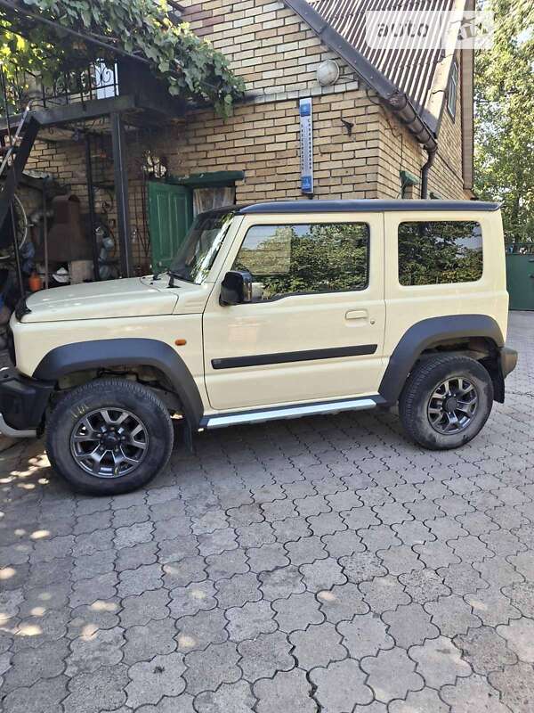 Внедорожник / Кроссовер Suzuki Jimny 2019 в Ирпене фото 6 Внедорожник / Кроссовер Suzuki Jimny 2019 в Ирпене