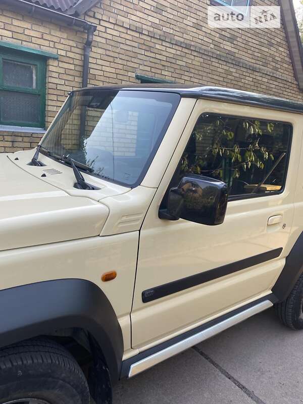 Внедорожник / Кроссовер Suzuki Jimny 2019 в Ирпене фото 11 Внедорожник / Кроссовер Suzuki Jimny 2019 в Ирпене