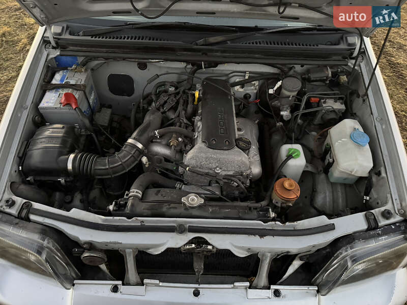 Внедорожник / Кроссовер Suzuki Jimny 2004 в Болехове