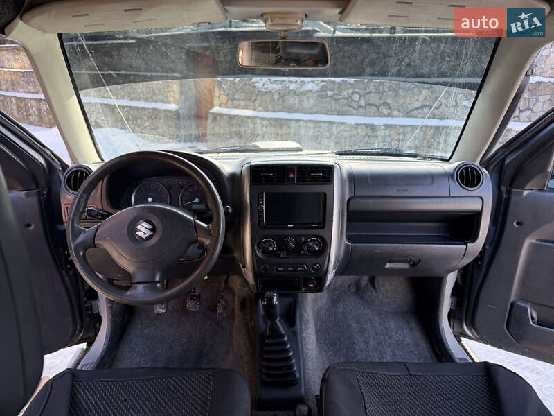 Внедорожник / Кроссовер Suzuki Jimny 2008 в Путиле фото 12 Внедорожник / Кроссовер Suzuki Jimny 2008 в Путиле