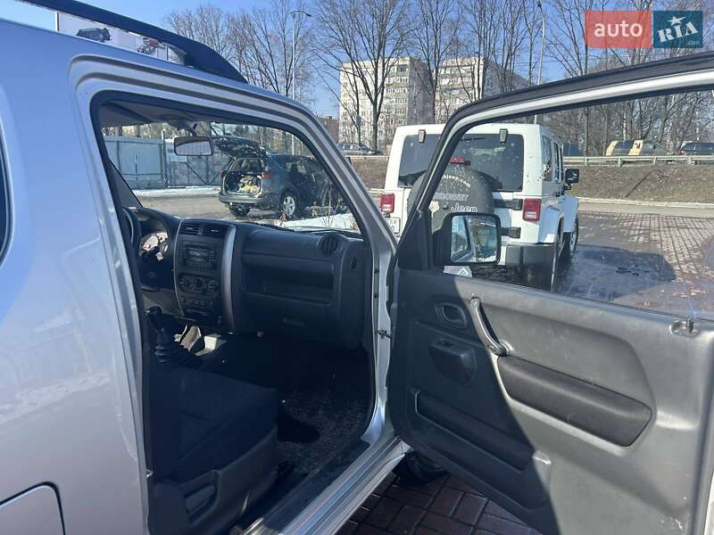 Внедорожник / Кроссовер Suzuki Jimny 2013 в Полтаве