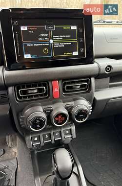 Позашляховик / Кросовер Suzuki Jimny 2022 в 