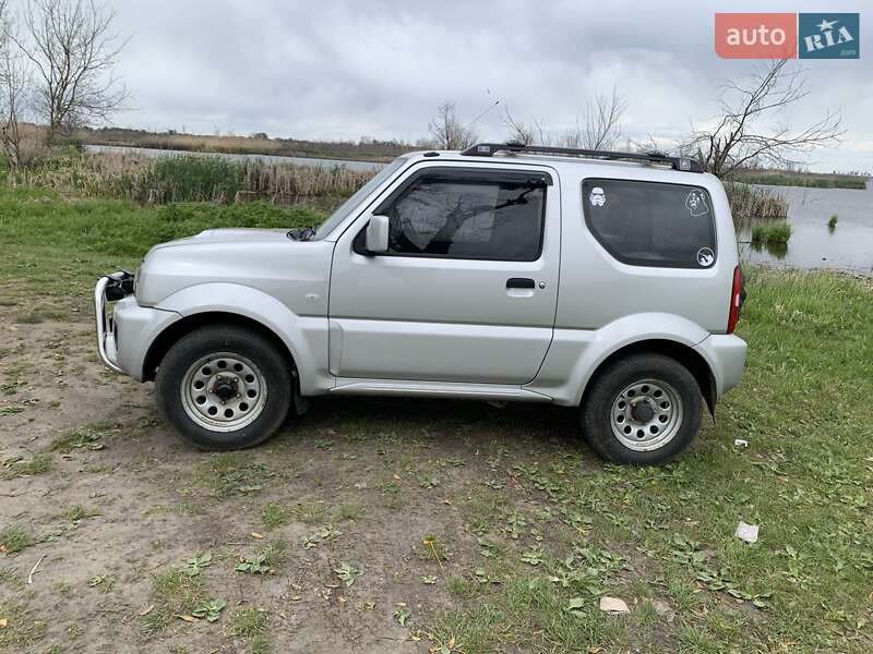 Внедорожник / Кроссовер Suzuki Jimny 2017 в 