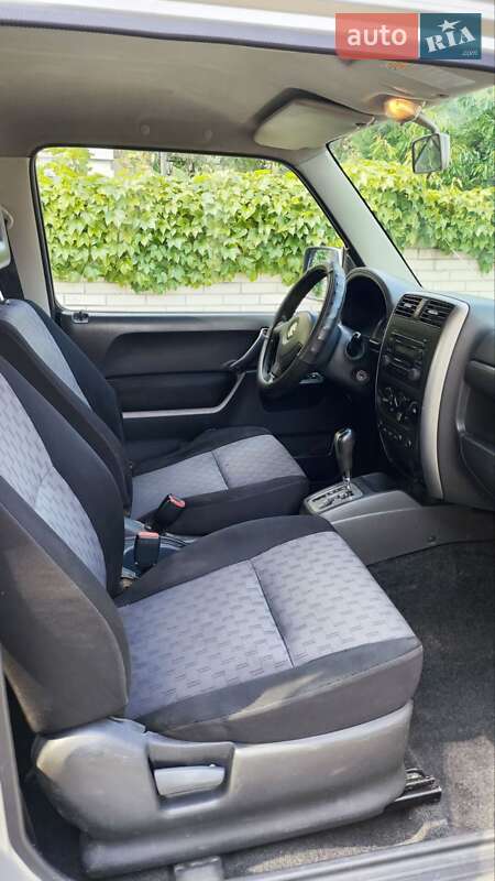 Позашляховик / Кросовер Suzuki Jimny 2009 в Києві