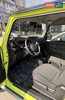 Внедорожник / Кроссовер Suzuki Jimny 2019 в 