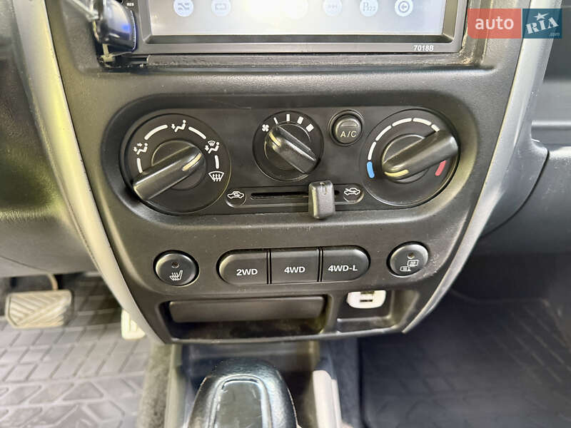 Внедорожник / Кроссовер Suzuki Jimny 2008 в Киеве