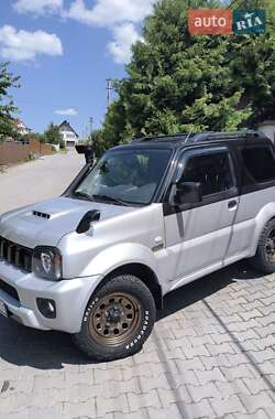 Позашляховик / Кросовер Suzuki Jimny 2017 в 