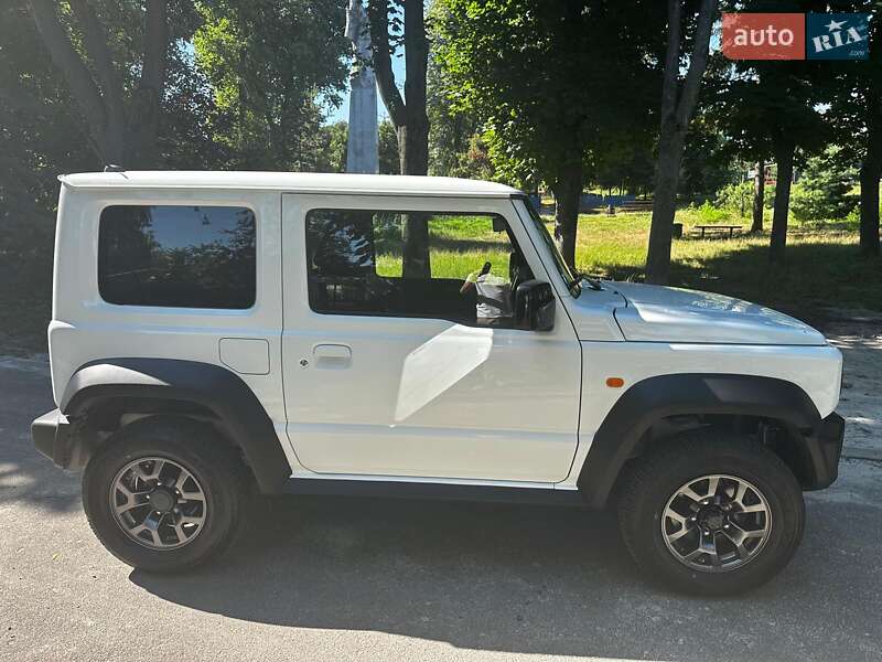 Внедорожник / Кроссовер Suzuki Jimny 2020 в Киеве