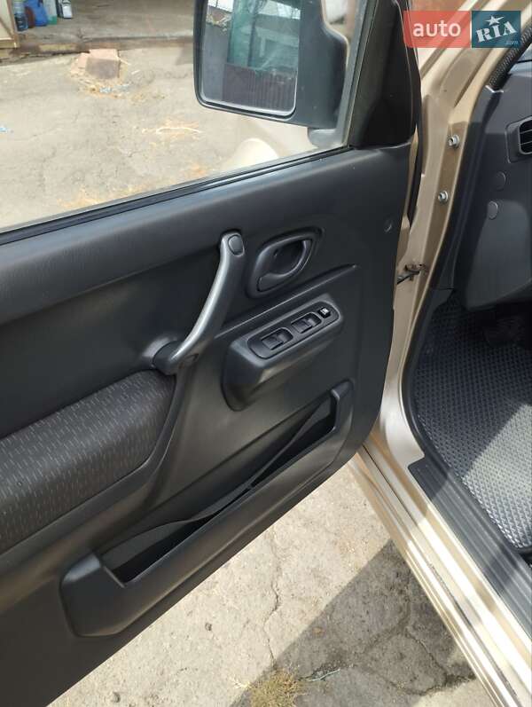 Внедорожник / Кроссовер Suzuki Jimny 2008 в Виннице