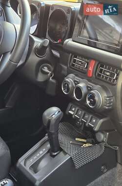 Внедорожник / Кроссовер Suzuki Jimny 2019 в 