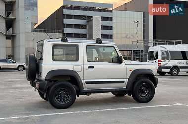 Внедорожник / Кроссовер Suzuki Jimny 2022 в 