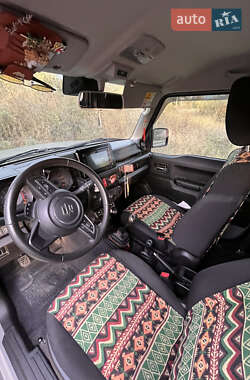 Внедорожник / Кроссовер Suzuki Jimny 2022 в 