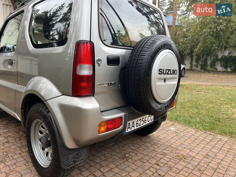 Внедорожник / Кроссовер Suzuki Jimny 2015 в Киеве фото 108 Внедорожник / Кроссовер Suzuki Jimny 2015 в Киеве