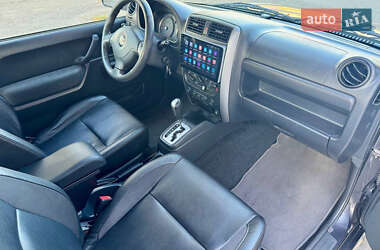 Внедорожник / Кроссовер Suzuki Jimny 2011 в 