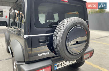 Позашляховик / Кросовер Suzuki Jimny 2019 в 
