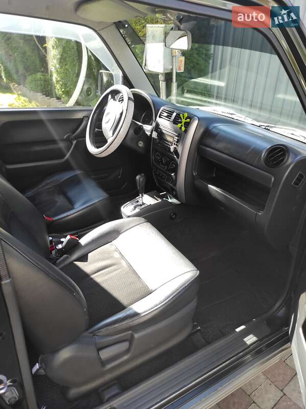 Внедорожник / Кроссовер Suzuki Jimny 2008 в Ужгороде фото 8 Внедорожник / Кроссовер Suzuki Jimny 2008 в Ужгороде