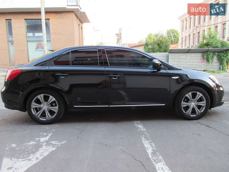 Седан Suzuki Kizashi 2010 в Харкові