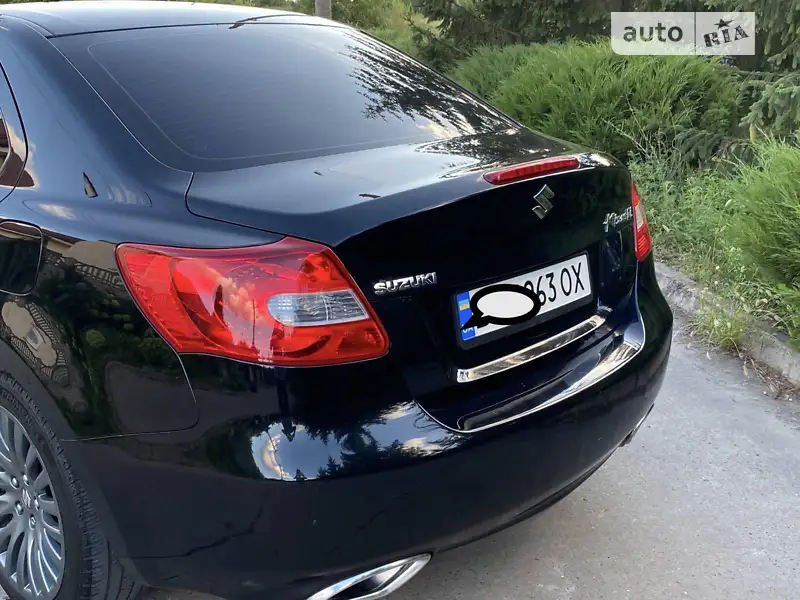 AUTO.RIA – Продам Cузуки Кизаши 2012 бензин 2.4 седан бу в