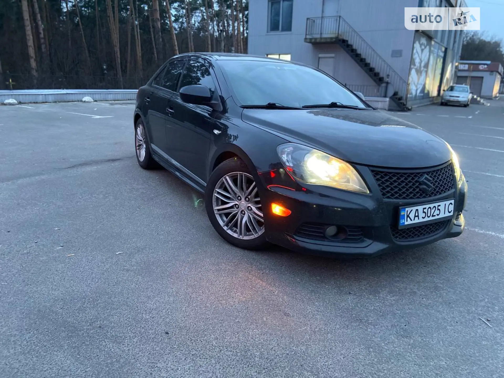 2011 Suzuki Kizashi - мініатюра 13