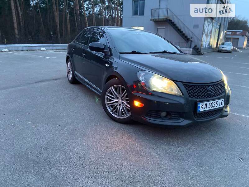 Suzuki Kizashi 2011