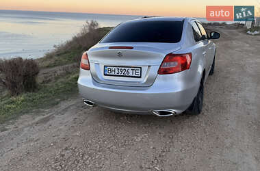 Седан Suzuki Kizashi 2011 в 