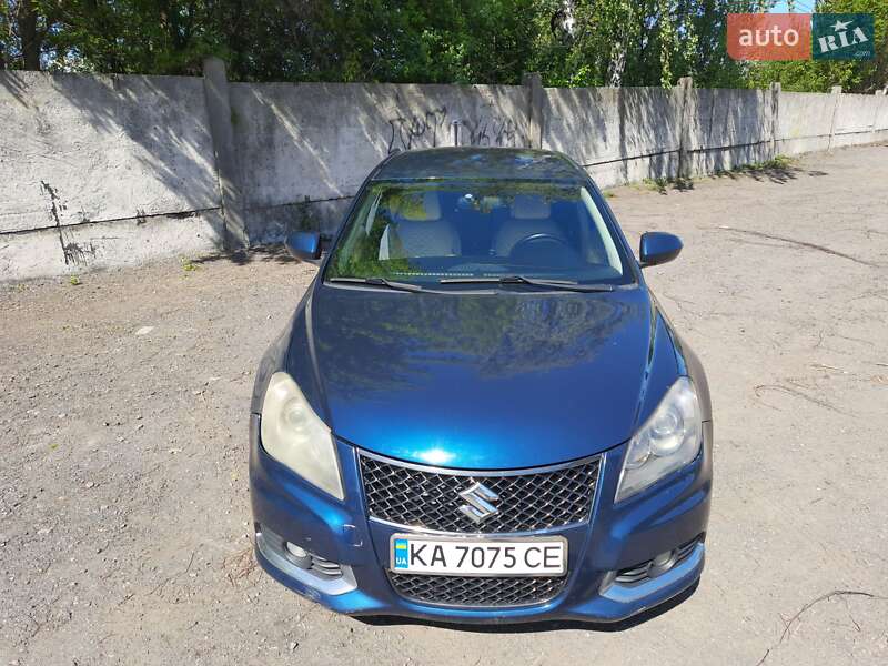 Suzuki Kizashi 2012