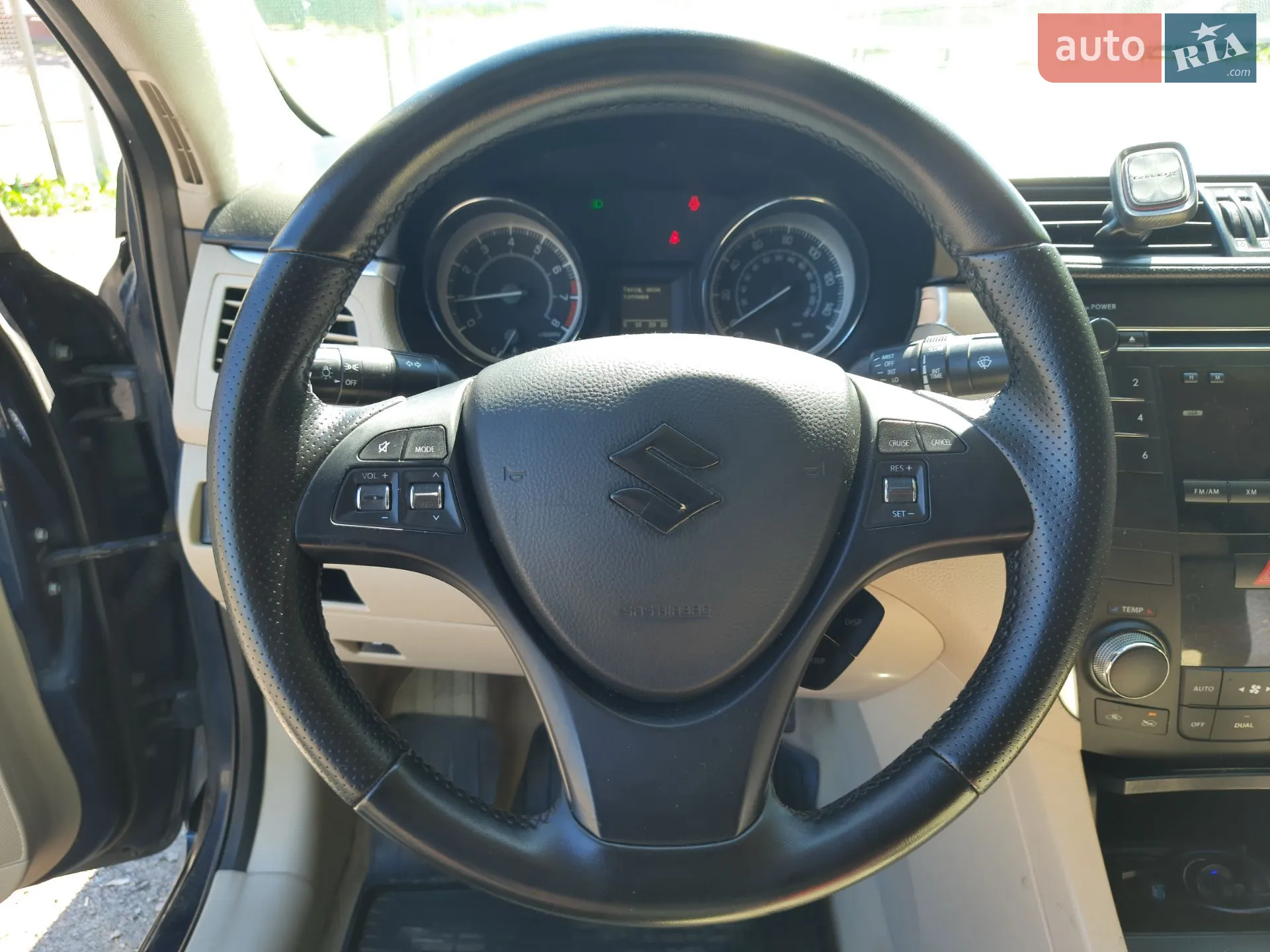 2012 Suzuki Kizashi - мініатюра 24