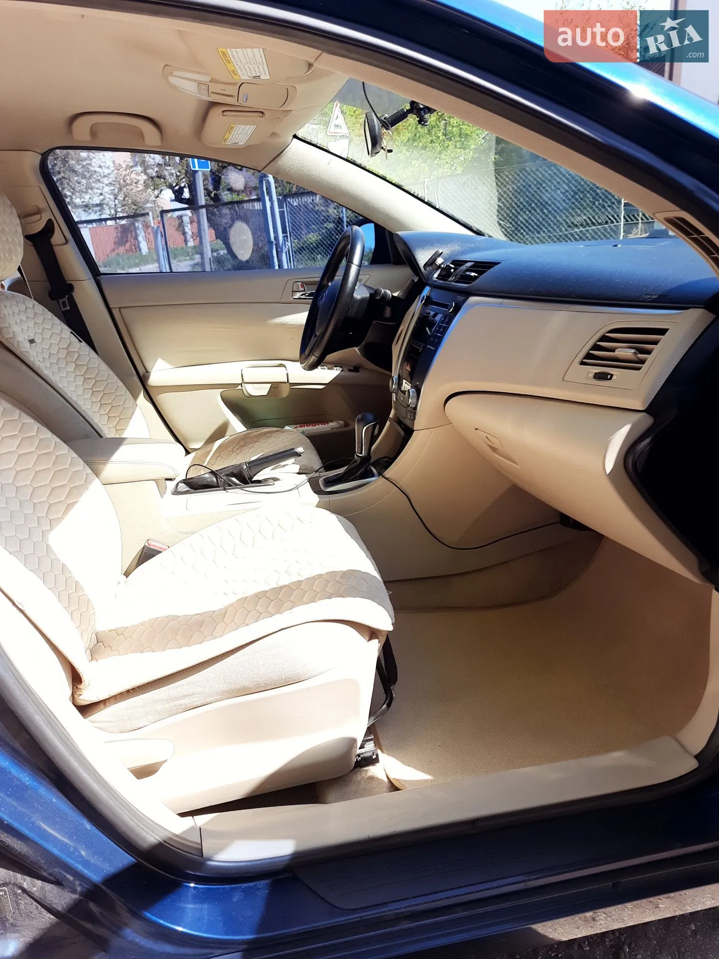 2012 Suzuki Kizashi - мініатюра 27