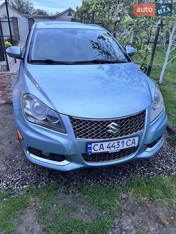 Седан Suzuki Kizashi 2012 в Черкасах