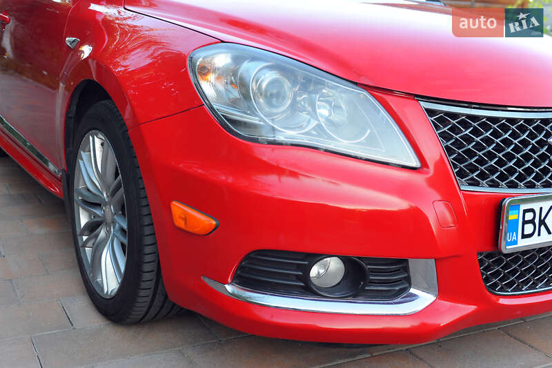 Седан Suzuki Kizashi 2010 в Рівному