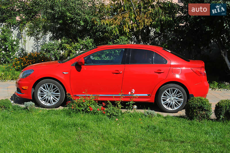 Седан Suzuki Kizashi 2010 в Рівному