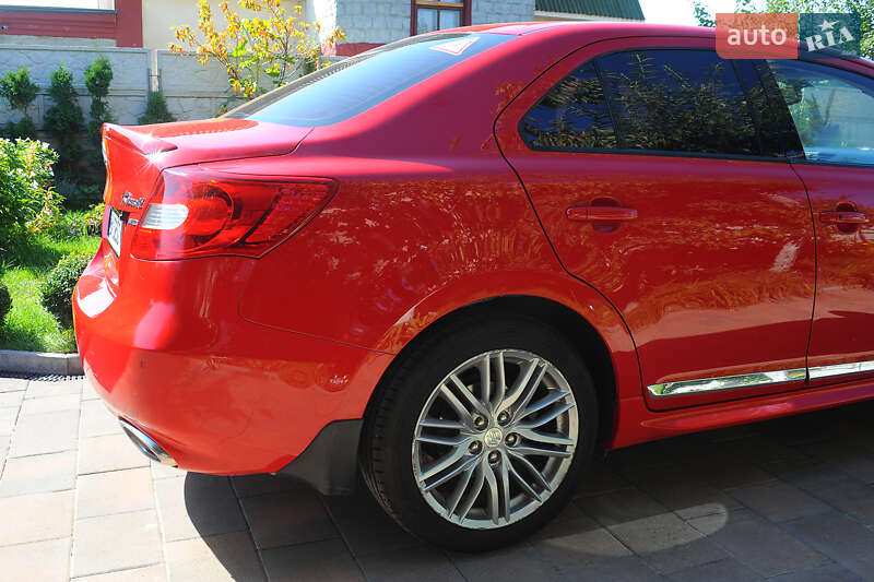 Седан Suzuki Kizashi 2010 в Рівному