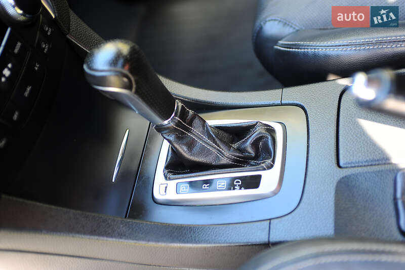 Седан Suzuki Kizashi 2010 в Рівному