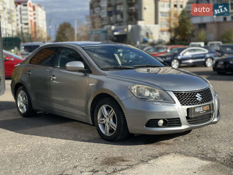 Седан Suzuki Kizashi 2010 в Шептицькому