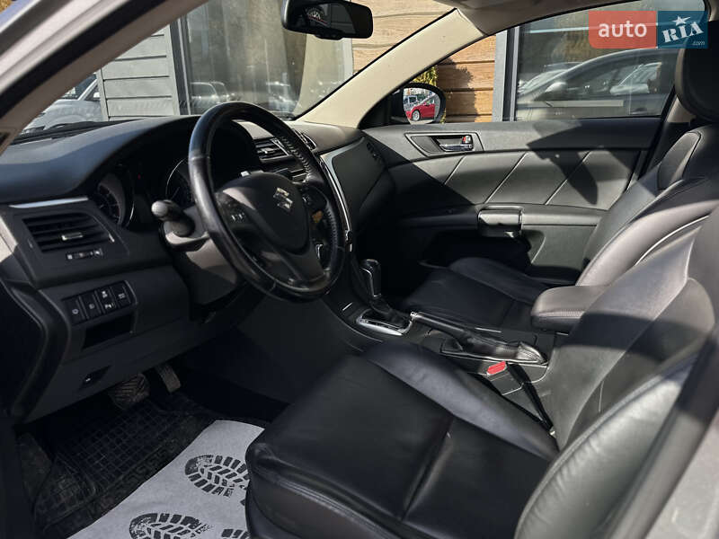 Седан Suzuki Kizashi 2010 в Шептицькому