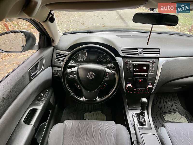 Седан Suzuki Kizashi 2012 в Киеве