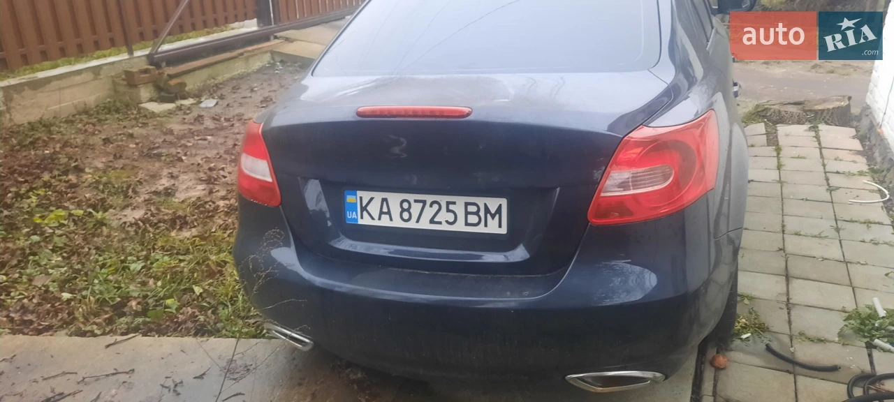 2010 Suzuki Kizashi - мініатюра 20