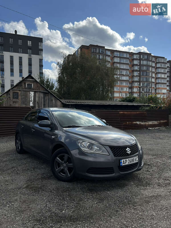 Suzuki Kizashi 2011