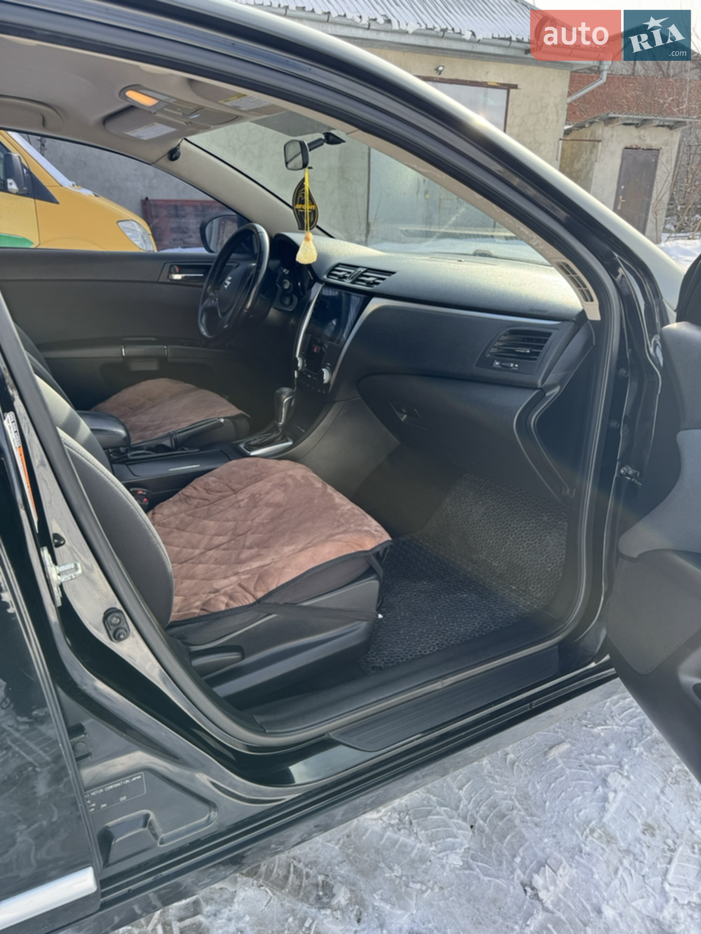 2012 Suzuki Kizashi - мініатюра 25