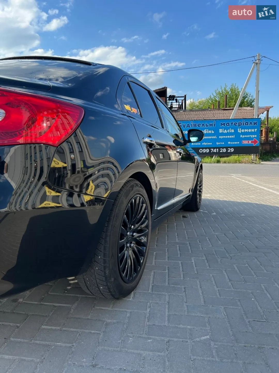 2012 Suzuki Kizashi - мініатюра 11