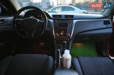 Седан Suzuki Kizashi 2012 в Конотопе