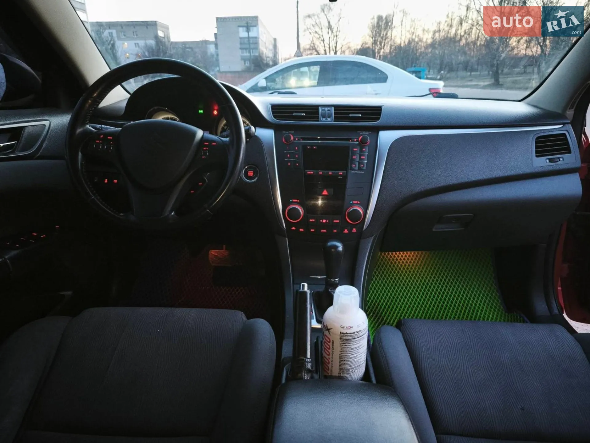 2012 Suzuki Kizashi - мініатюра 14