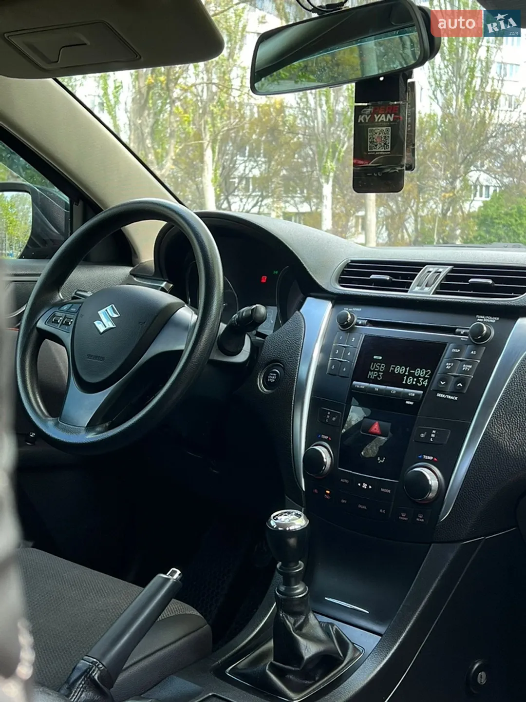 2011 Suzuki Kizashi - мініатюра 13