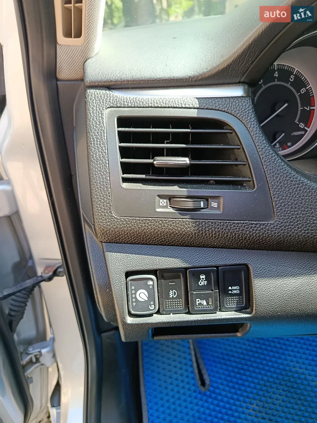 2011 Suzuki Kizashi - мініатюра 34