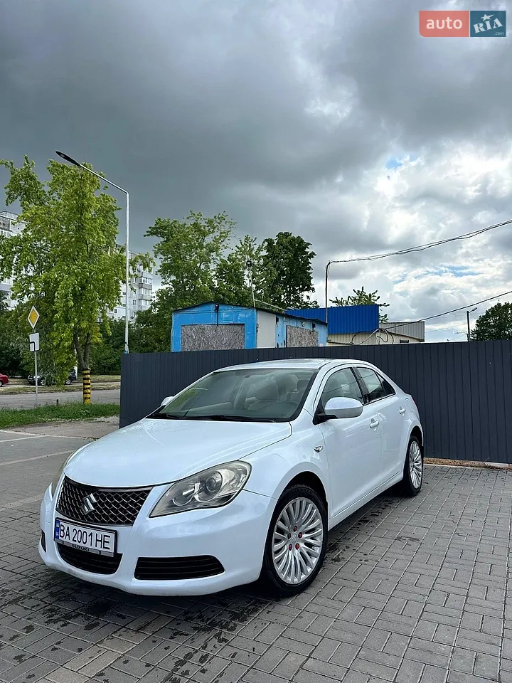 2012 Suzuki Kizashi - мініатюра 24