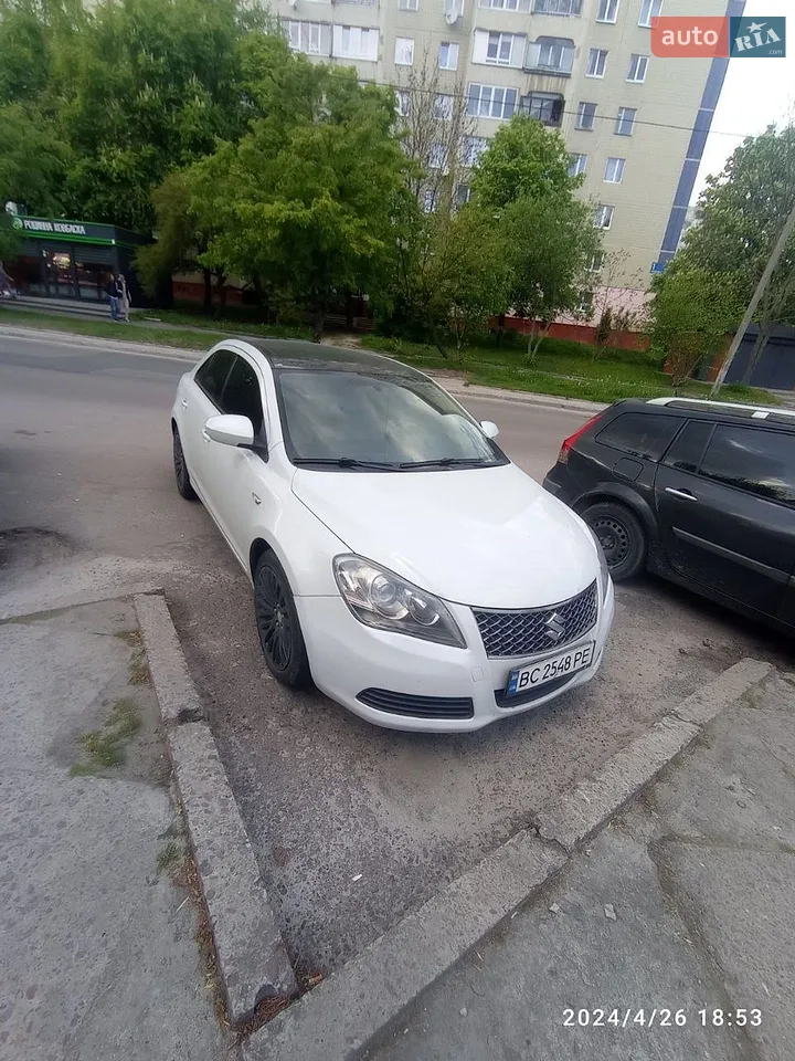 2012 Suzuki Kizashi - мініатюра 28